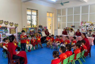 Video sinh hoạt chuyên môn theo hướng nghiên cứu bài học đề tài Truyện: Gà trống choai và hạt đậu – giáo viên: Nguyễn Thị Diễm Mi