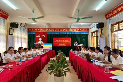 Chi bộ MN Nhân Nghĩa tổ chức sinh hoạt chuyên đề – thay đổi diện mạo mới trong Giáo dục Mầm non