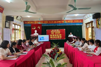 Trường mầm non Nhân Nghĩa tổ chức tập huấn thực hiện giáo dục STEM trong giáo dục mầm non