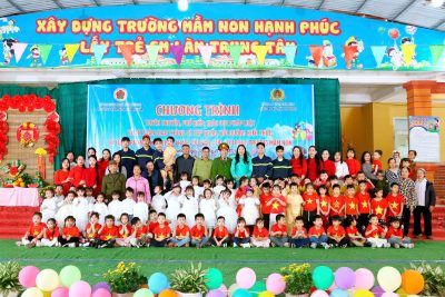 Video tổ chức chương trình tuyên truyền, phổ biến, giáo dục luật lệ ATGT và bồi dưỡng kiến thức, kỹ năng PCCC&CNCH cho trẻ em và đội ngũ CB,GV,NV trong nhà trường