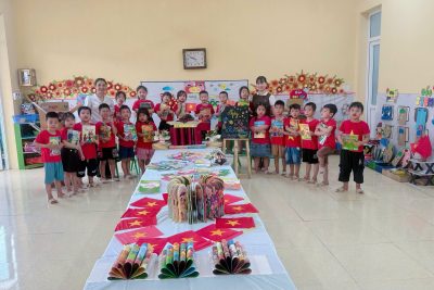 Video các con lớp MG A5 hưởng ứng ngày sách và văn hóa đọc Việt Nam 2026